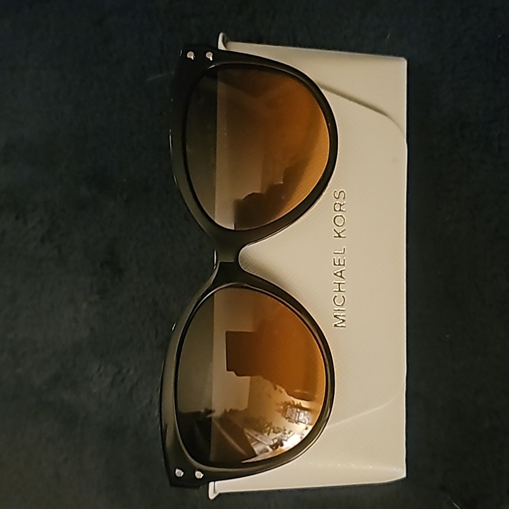 Michael Kors Cat eye sunglasses